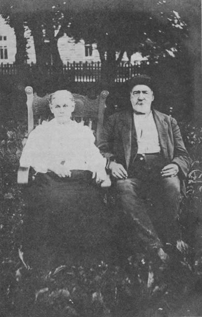 Mr. and Mrs. John Hilsabeck, owners of the Hilsabeck Hotel, Forsyth, Missouri.